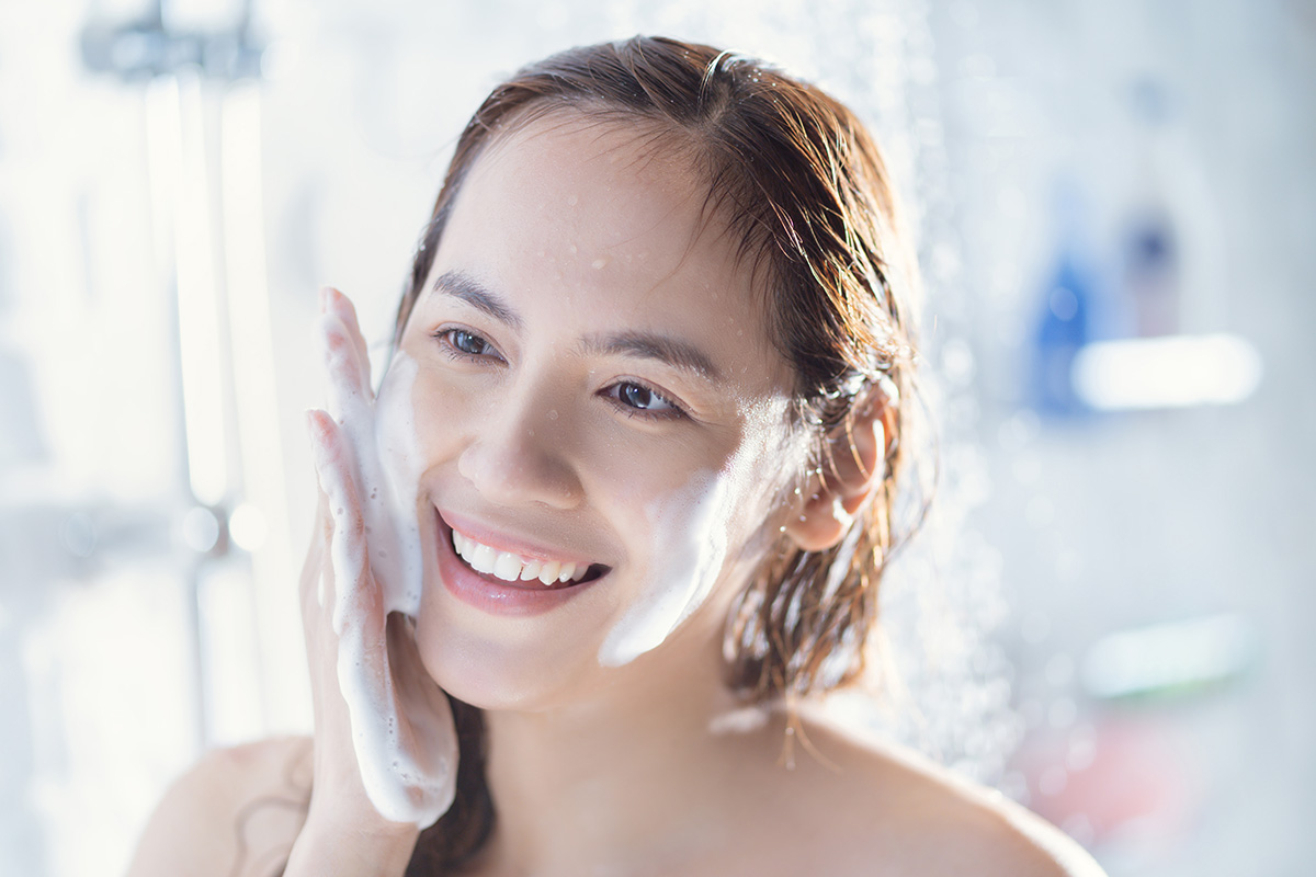Produk Basic Skincare Yang Wajib Dimiliki Cewek Berkeluarga
