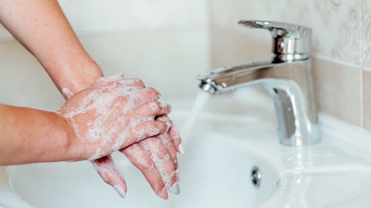 kulit kering akibat sering cuci tangan