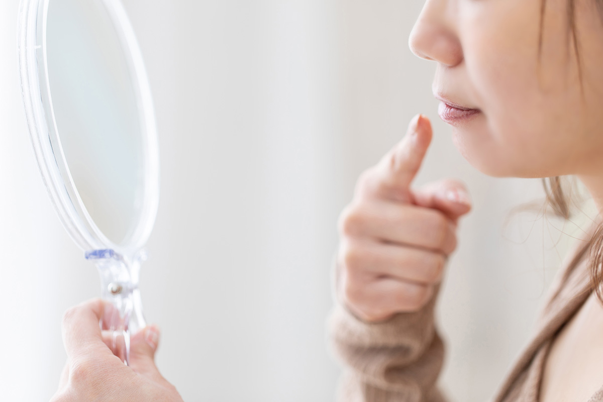 Mencegah bibir kering dengan scrub rutin