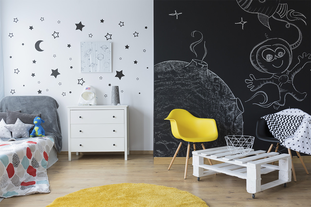 6 Ide Dekorasi Hiasan Dinding Kamar Anak yang Aesthetic Berkeluarga