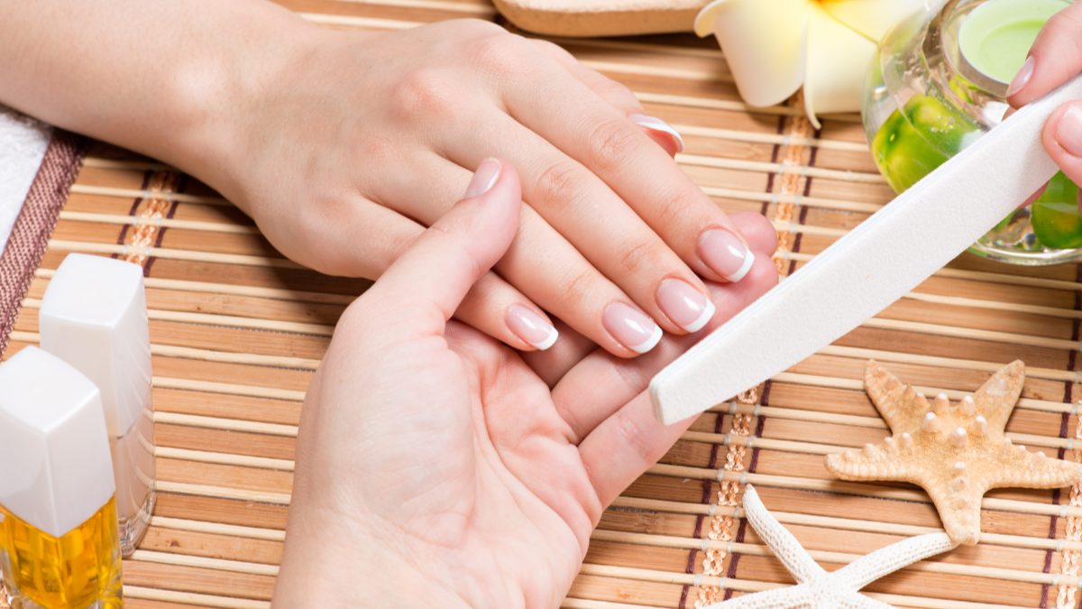 Manfaat Manicure Pedicure