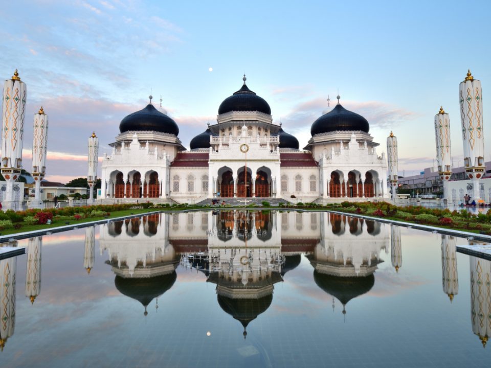 Wisata di Banda Aceh Masjid Baiturrahman